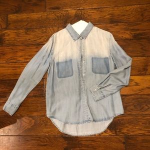 Signature8 Denim Button Down Size M